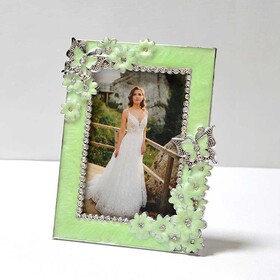 Kişiye Özel Fotoğraflı Kelebek Ve Çiçek Detaylı Yeşil Çerçeve - 15X21