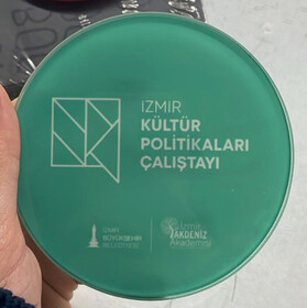 Logolu Yuvarlak Kristal Cam Bardak Altlığı