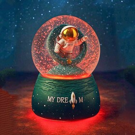 Müzikli Ve Hareketli Astronotlu Kar Küresi